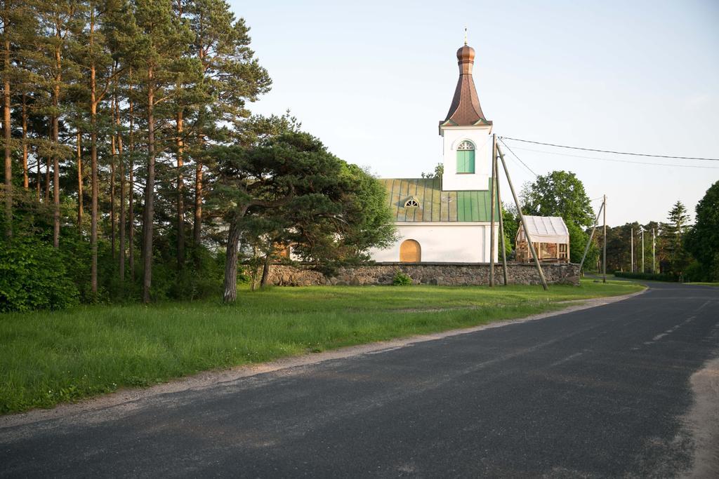 Kihnu Sadama Oeoemaja Guesthouse Lemsi Exterior foto
